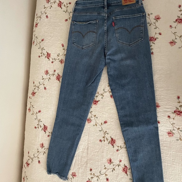 Levi's 721 High Rise Ankle Skinny - Picture 2 of 5